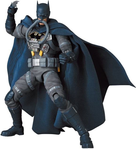 Medicom MAFEX - Stealth Jumper Batman (Batman: Hush Ver.) Action Figure (no. 166)