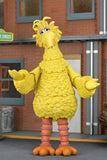 Sesame Street - Ultimate Big Bird (Over 10" Inches Tall!) 7" Scale Action Figure - NECA