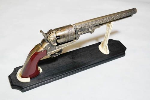 1851 US Navy Colt - Red Dead Redemption Style Gun