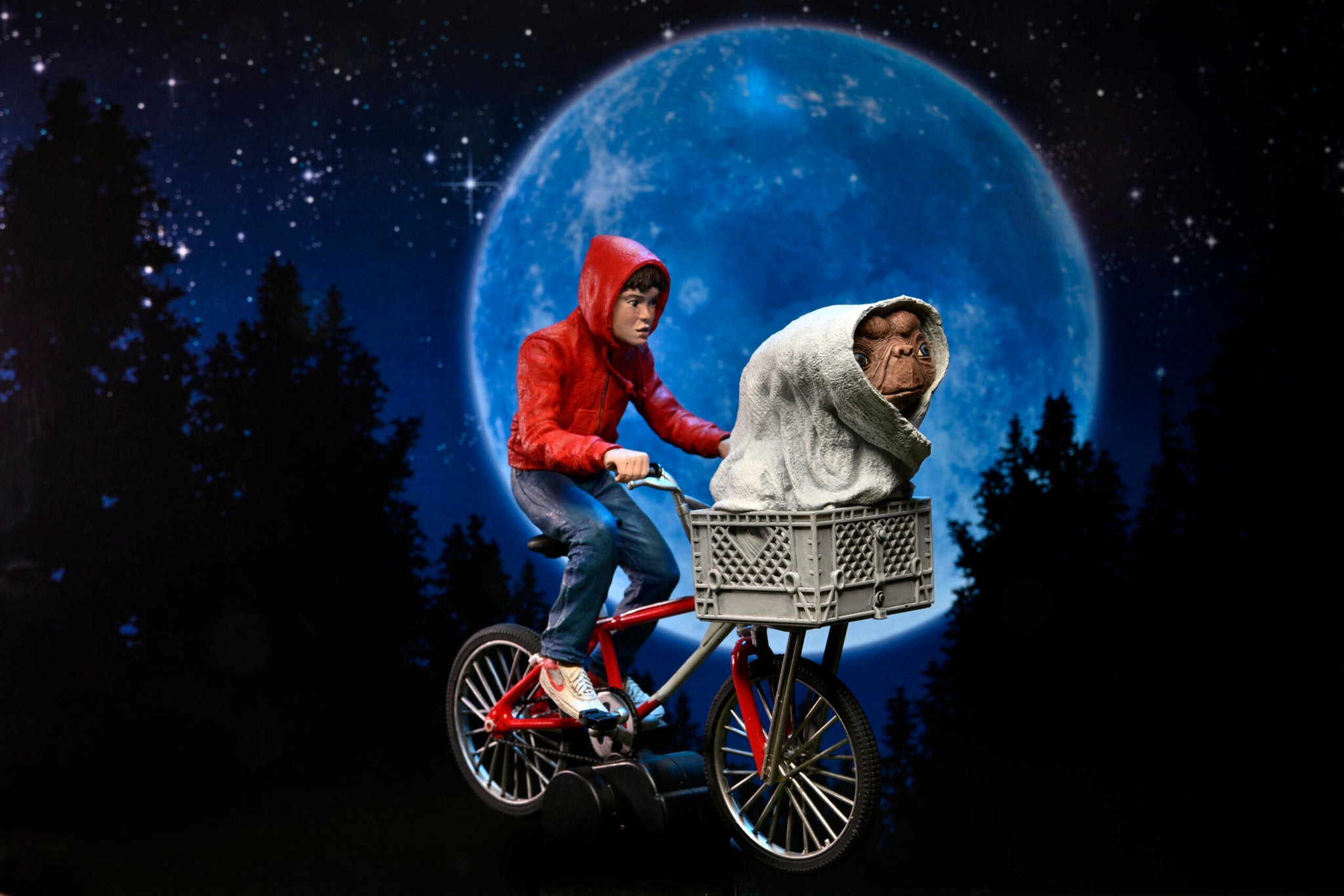 E.T. 40th Anniversary Elliott & E.T. on Bicycle 7