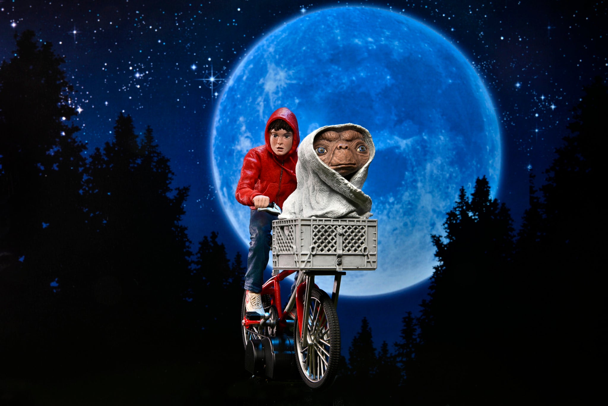 E.T. 40th Anniversary Elliott & E.T. on Bicycle 7
